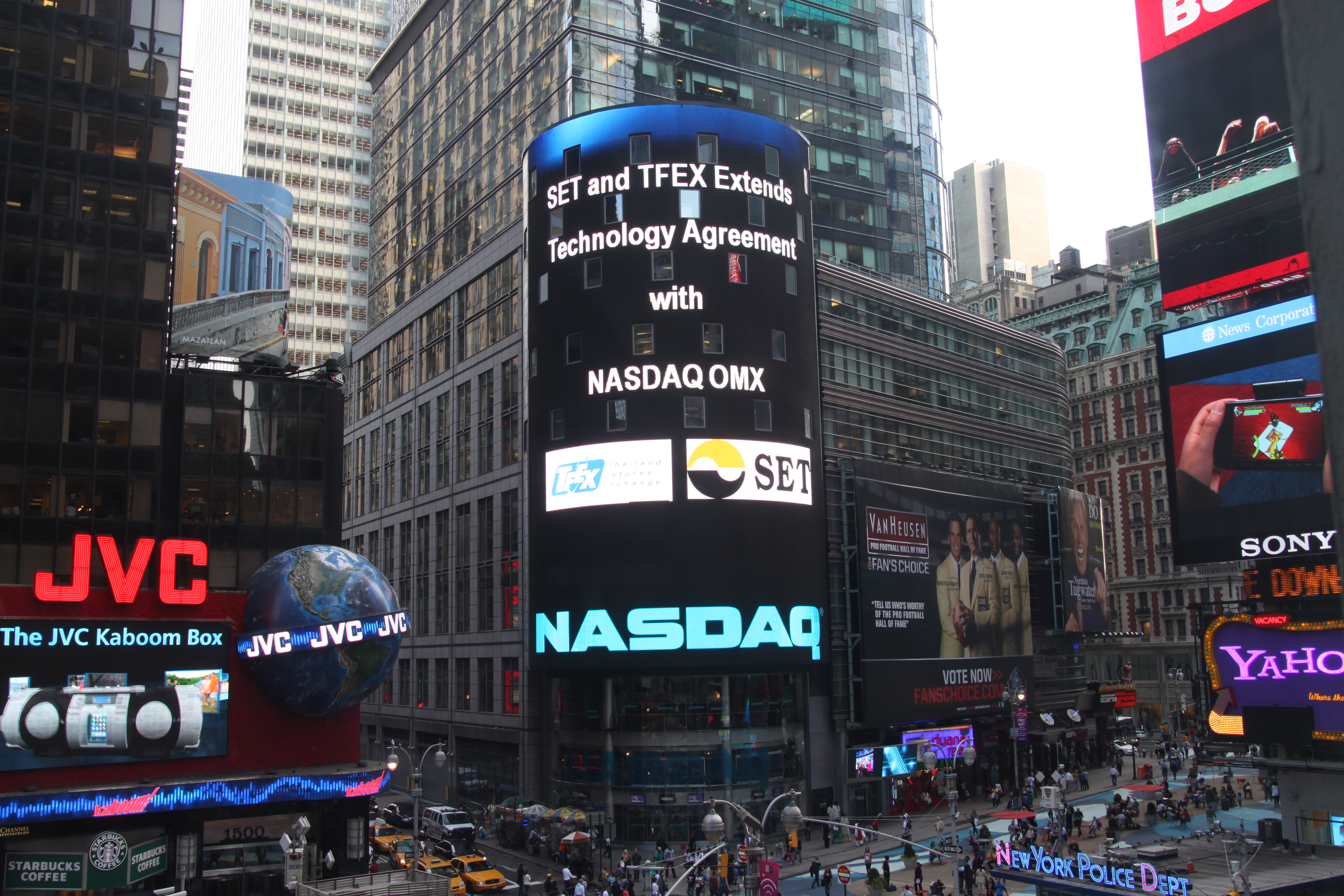 NASDAQ MarketSite Tower Message 