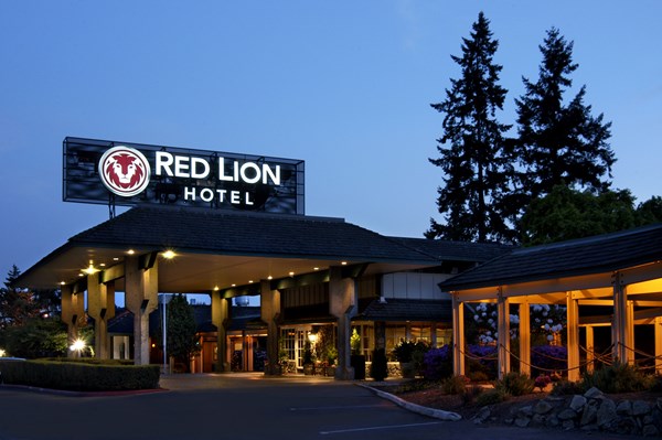 RedLionHotelBellevueExterior2sm