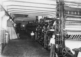 Paper machine 6 of Kymi paper mill in the 1920s.