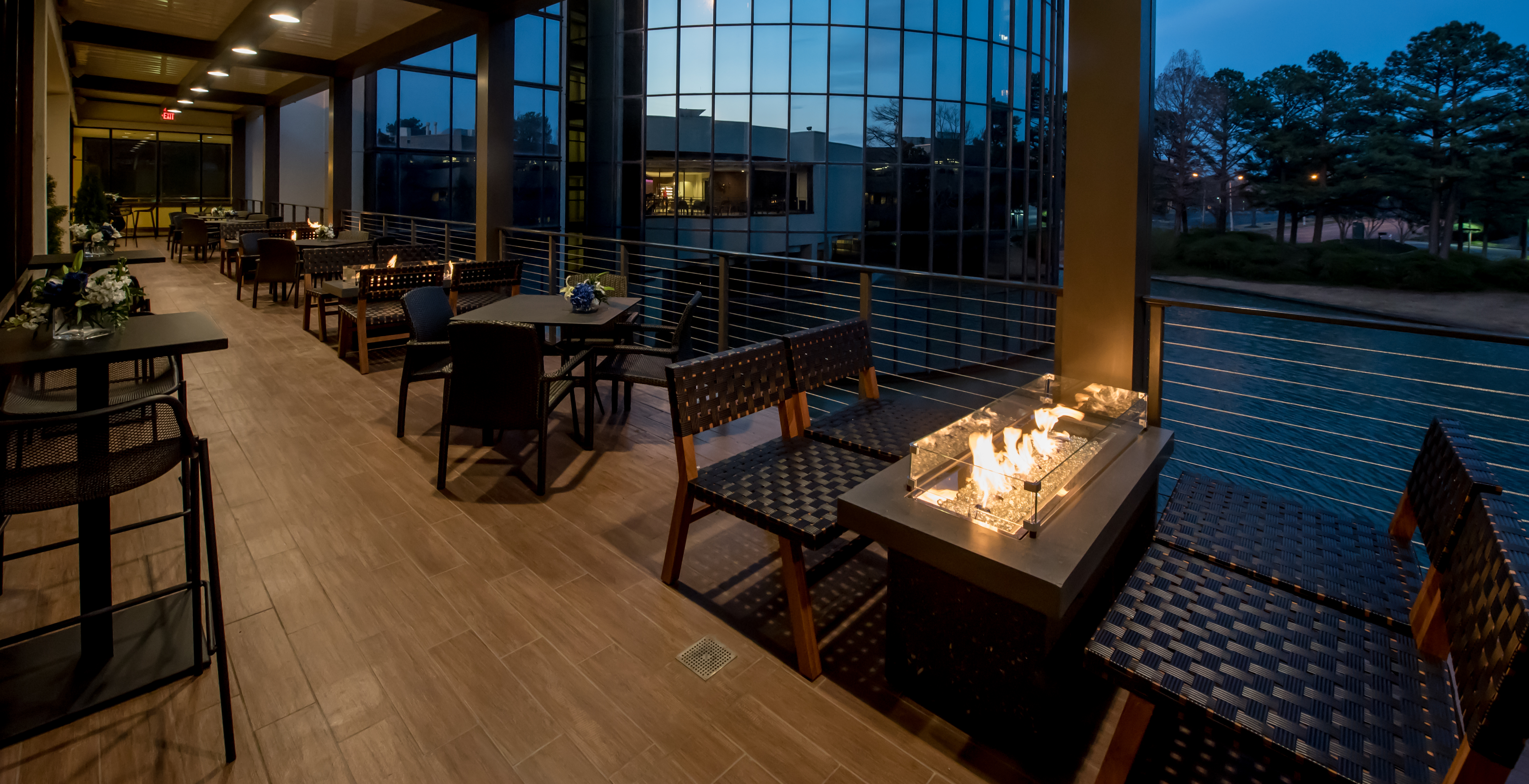 Memphis Hilton Lobby - Front Desk - 910964_edit