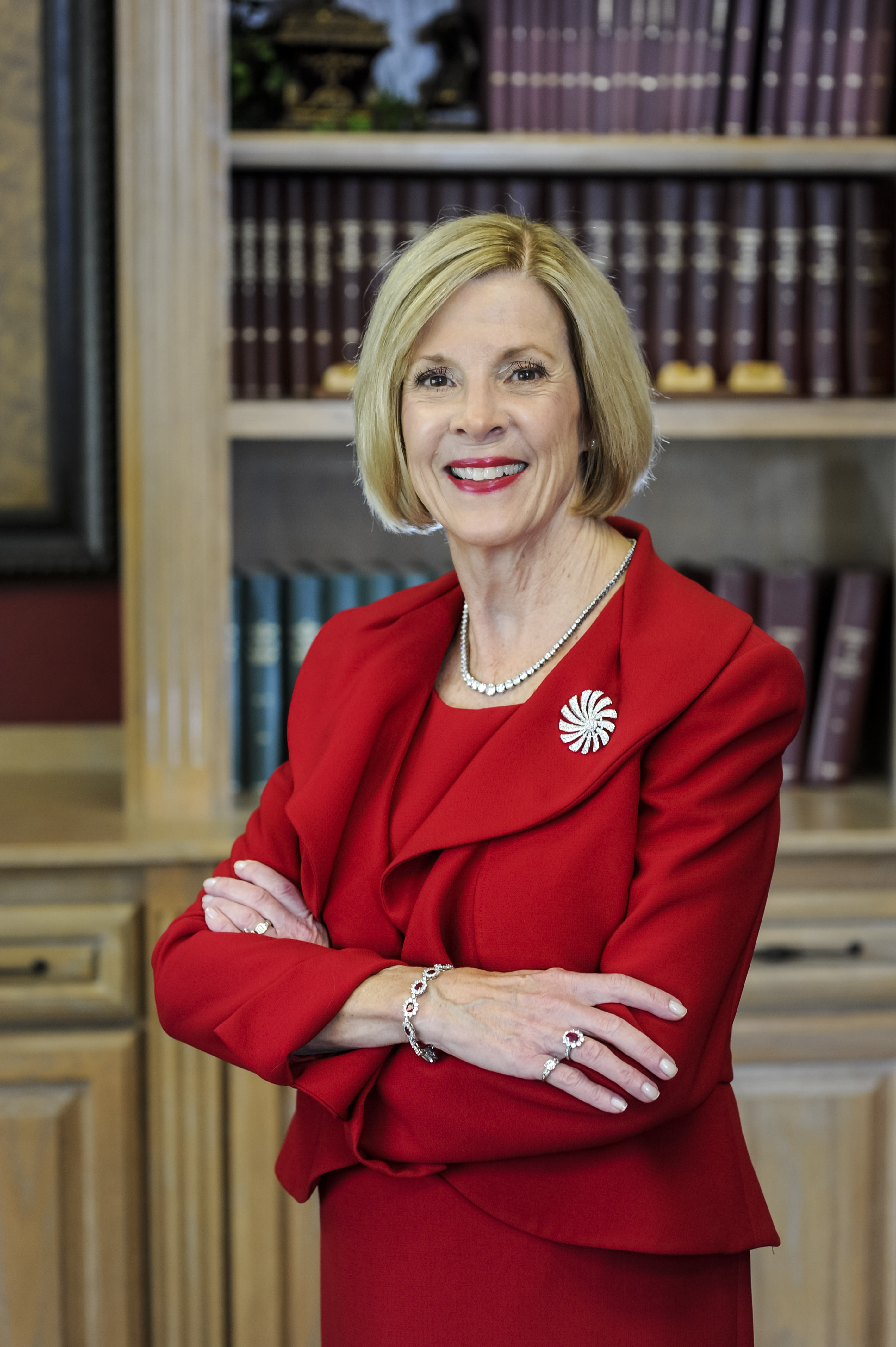 Dr. Susan E. Brackett